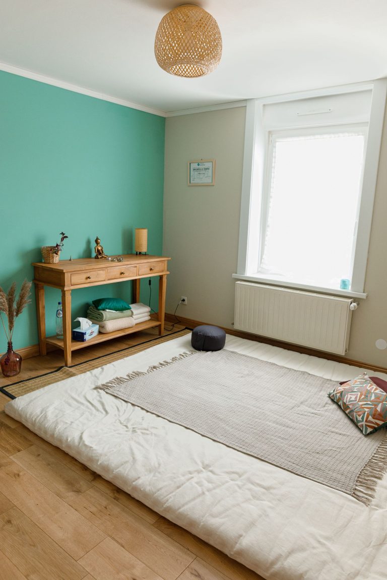 Claire Shiatsu 18 2 768x1152