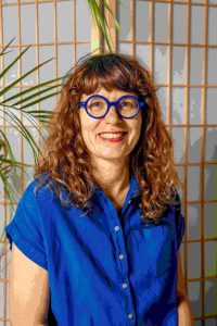 Diana Petit Sarkanj Shiatsu Yoga 200x300