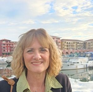 PHOTO MOI 400400 300x297